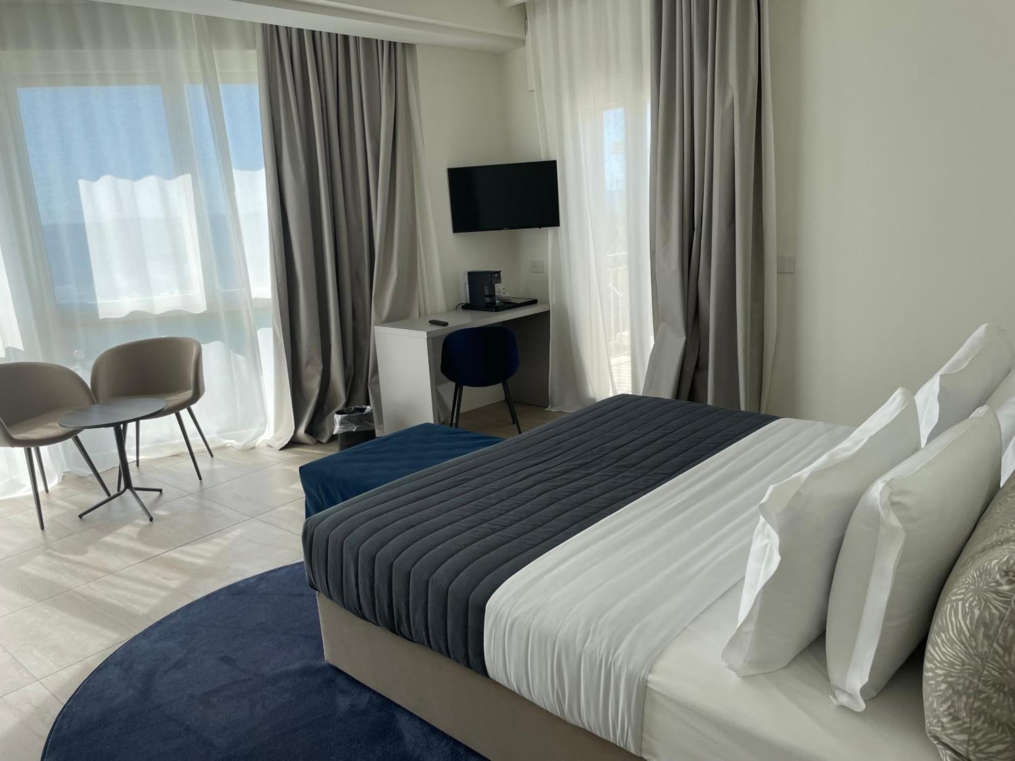Hotel Petit Palais Венеция Лидо Екстериор снимка